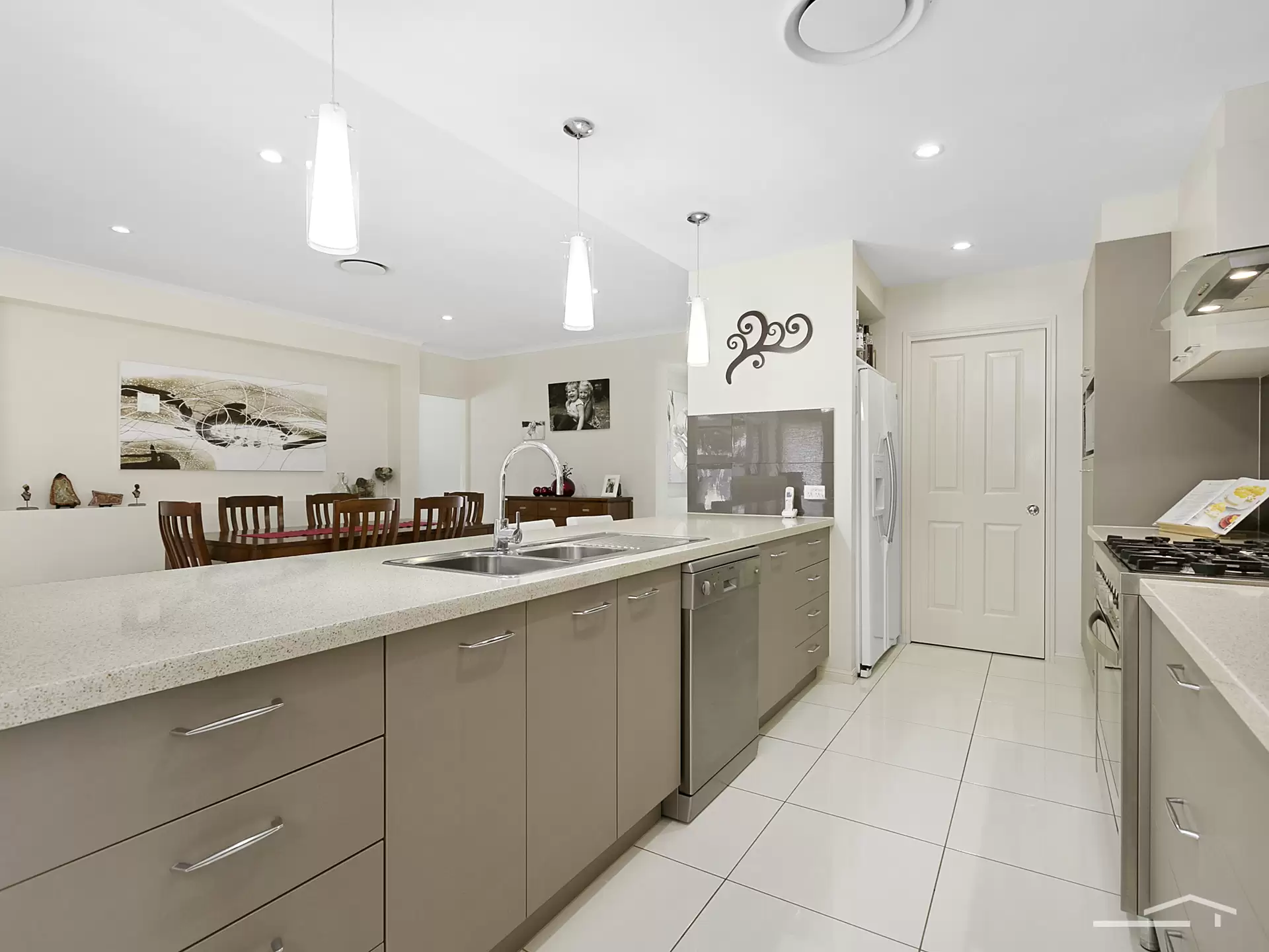 Photo #10: 22 Augusta Circuit, Peregian Springs - Sold by Ray White Noosa
