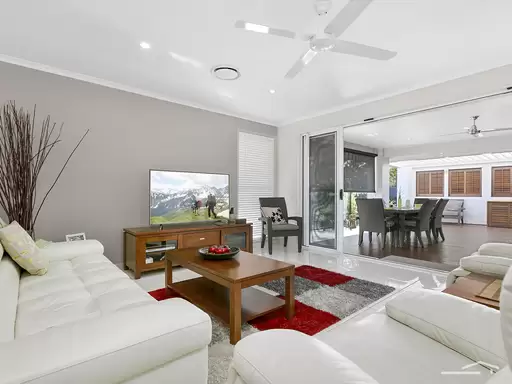 22 Augusta Circuit, Peregian Springs Sold by Ray White Noosa - image 3