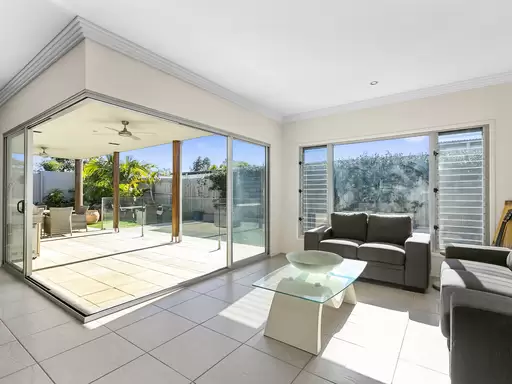 6  Tea Tree Grove, Peregian Springs Sold by Ray White Noosa - image 7