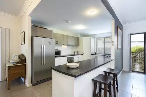 6 Bunker Court, Peregian Springs Sold by Ray White Noosa - image 5
