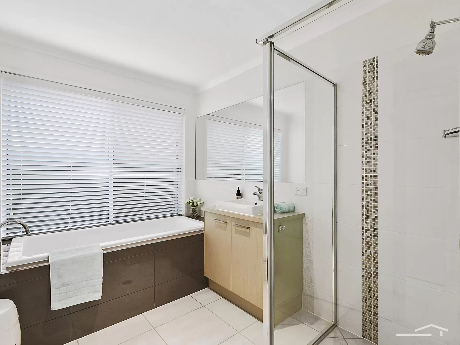Photo #14: 36 Gainsborough Crescent, Peregian Springs - Sold by Ray White Noosa