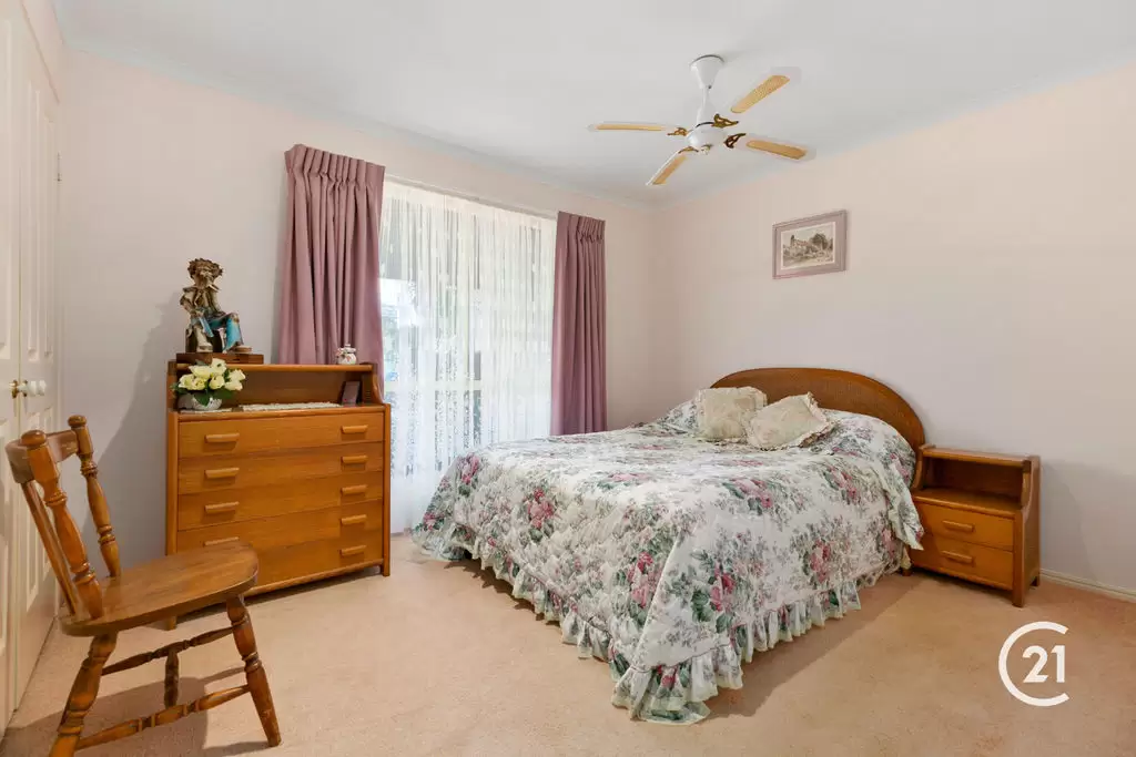 Photo #16: 128 Outlook Drive, Tewantin - Sold by Ray White Noosa