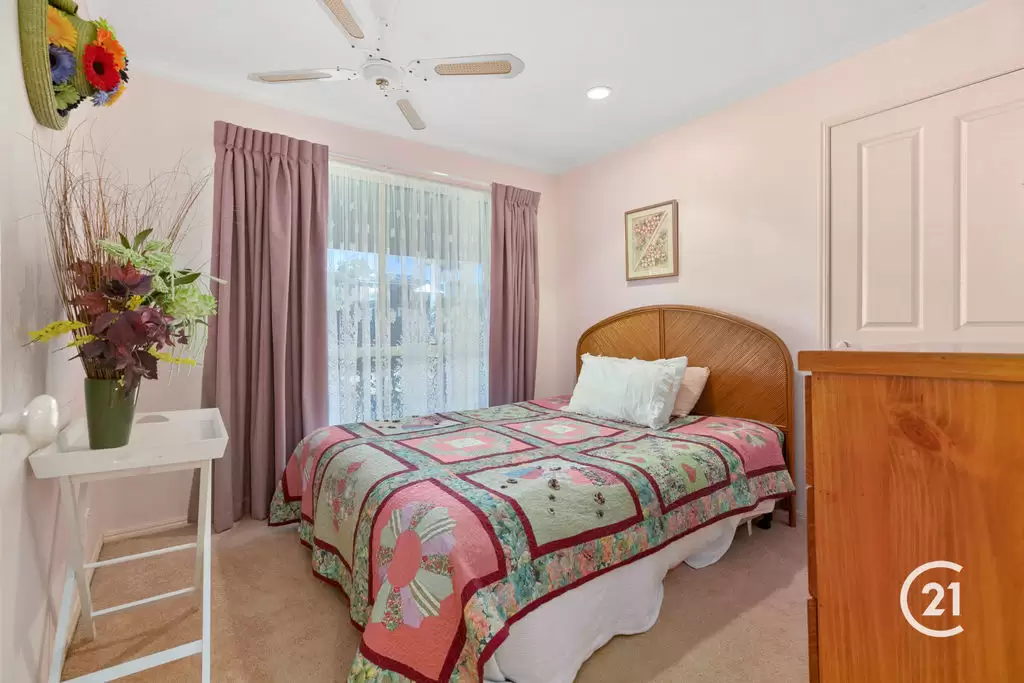 Photo #17: 128 Outlook Drive, Tewantin - Sold by Ray White Noosa