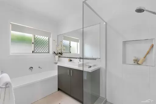 10  Bahran Court, Peregian Springs Sold by Ray White Noosa - image 16