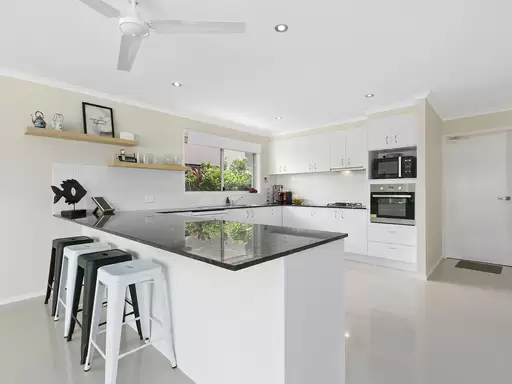 8 Nicklaus Lane, Peregian Springs Sold by Ray White Noosa - image 6