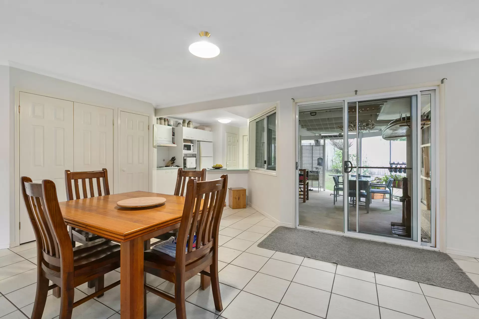 Photo #2: 3 Flame Tree Drive, Tewantin - Sold by Ray White Noosa