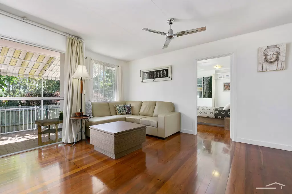 Photo #8: 2 Ridge Street, Tewantin - Sold by Ray White Noosa