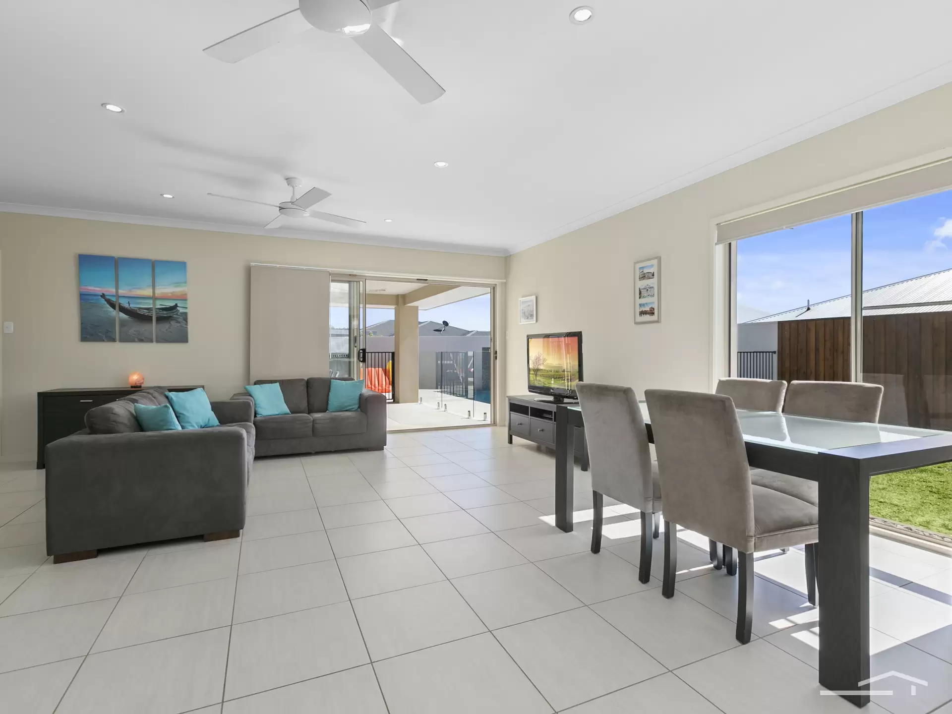 Photo #8: 32 Gainsborough Crescent, Peregian Springs - Sold by Ray White Noosa