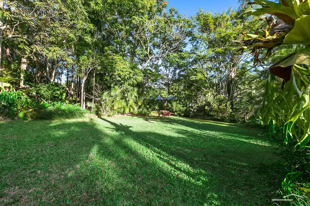 Photo #14: 19 Lake Entrance Boulevard, Noosaville - Sold by Ray White Noosa