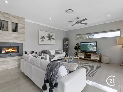 2 Beachwood Place, Peregian Springs Sold by Ray White Noosa - image 4