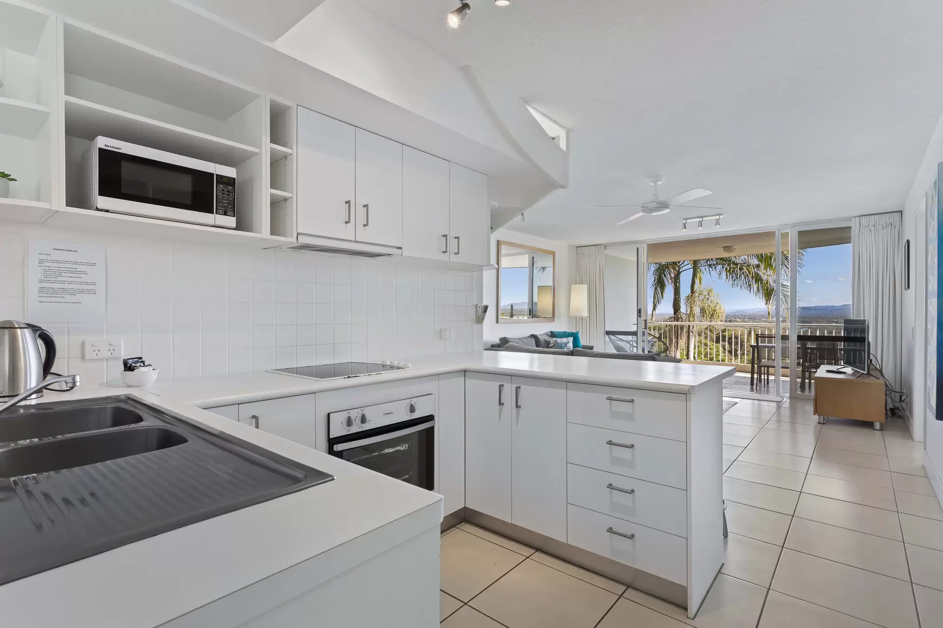 Photo #3: 5/26 Noosa Drive, Noosa Heads - Sold by Ray White Noosa