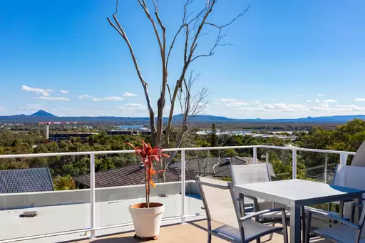 5/26 Noosa Drive, Noosa Heads Sold by Ray White Noosa