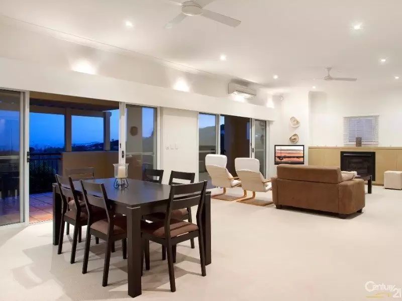 Photo #8: 4 Kiamba Court, Sunshine Beach - Sold by Ray White Noosa