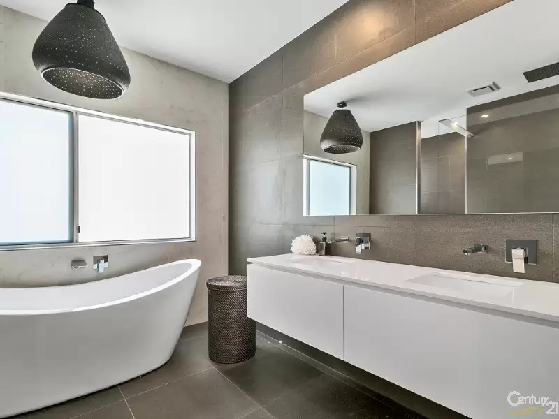 Photo #18: 37 Kestrel Crescent, Peregian Beach - Sold by Ray White Noosa