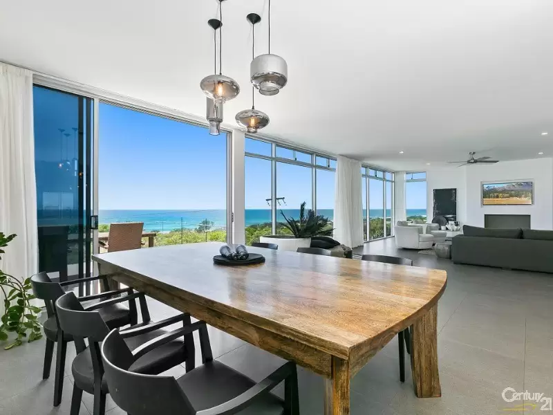 Photo #3: 37 Kestrel Crescent, Peregian Beach - Sold by Ray White Noosa