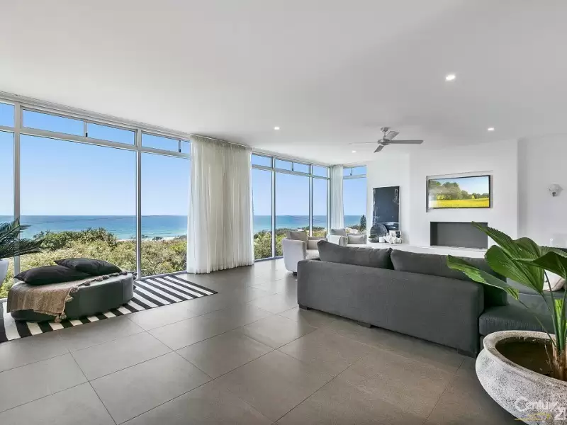 Photo #8: 37 Kestrel Crescent, Peregian Beach - Sold by Ray White Noosa