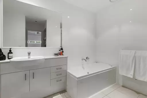 2/1 Park Crescent, Sunshine Beach Sold by Ray White Noosa - image 9