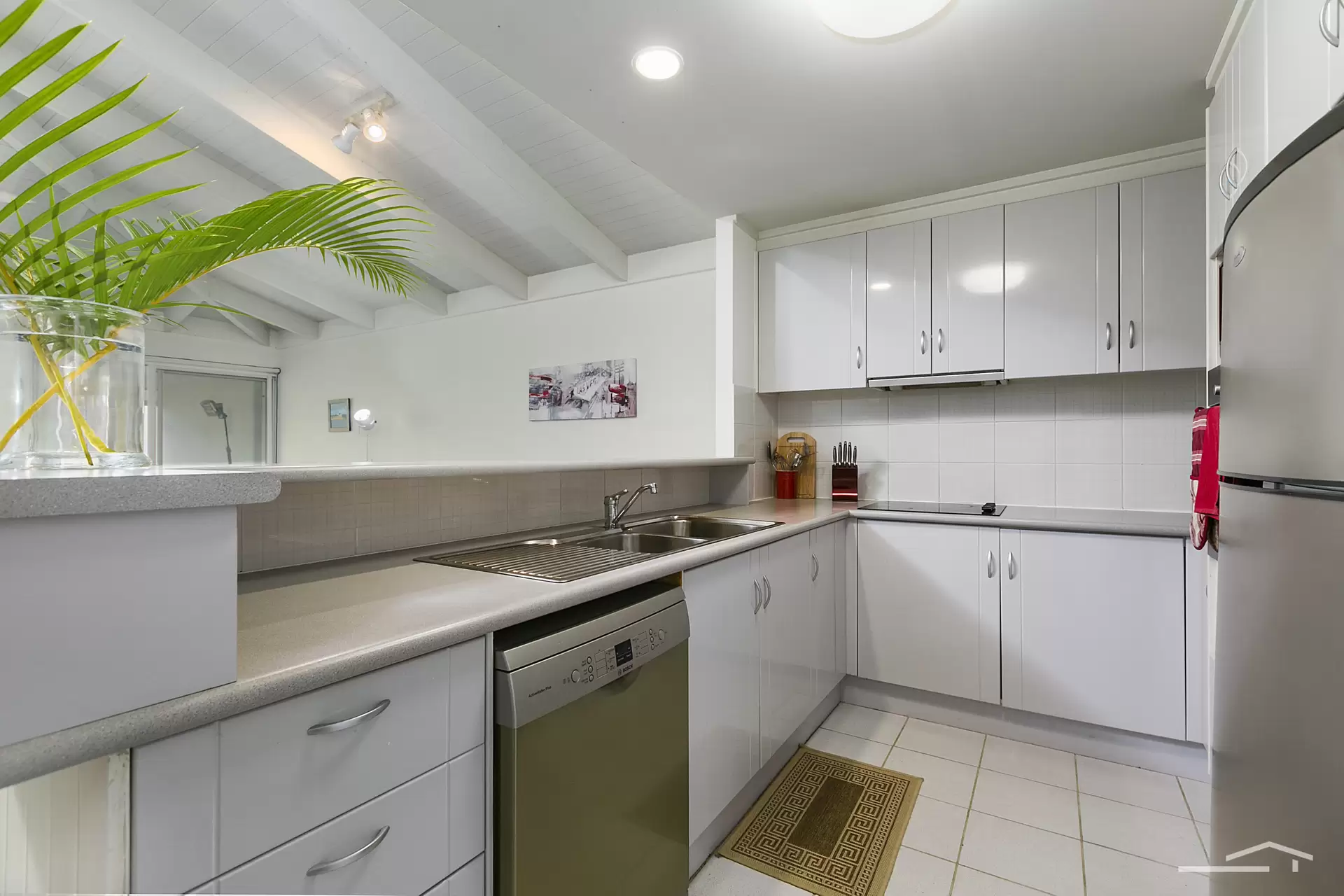 Photo #6: 5/2 Banksia Avenue, Noosa Heads - Sold by Ray White Noosa