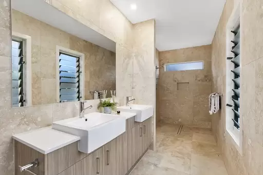 7 Livingstone St, Tewantin Sold by Ray White Noosa - image 5