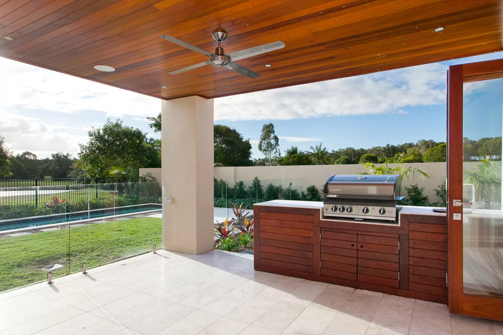 Photo #10: 15 Springs Crescent, Noosa Heads - Sold by Ray White Noosa