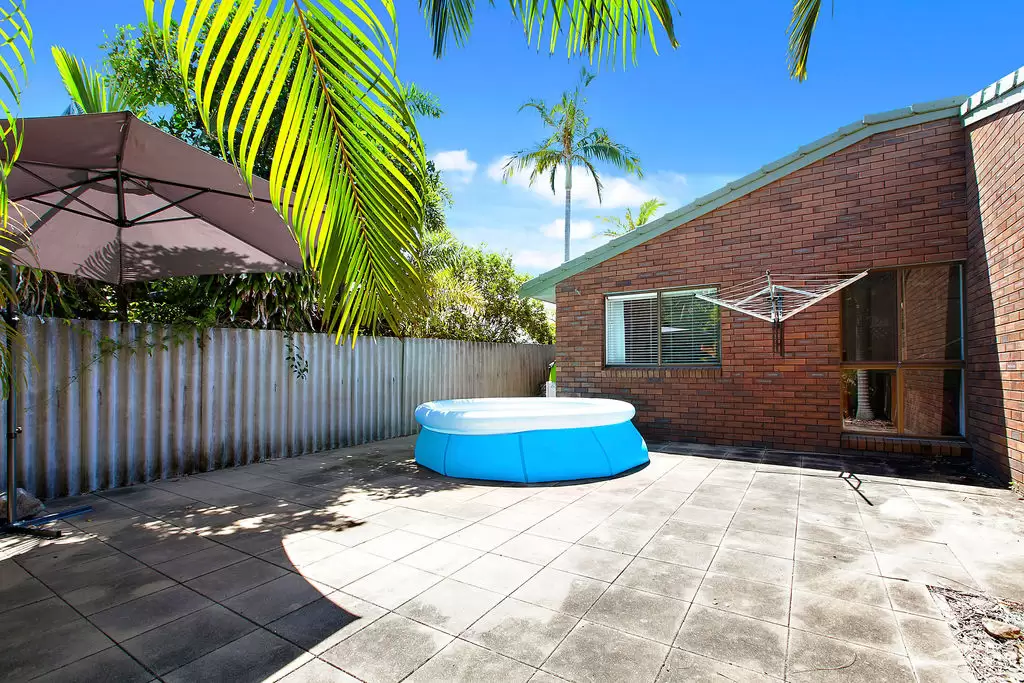 Photo #9: 2/4 Oceania Crescent, Sunshine Beach - Sold by Ray White Noosa