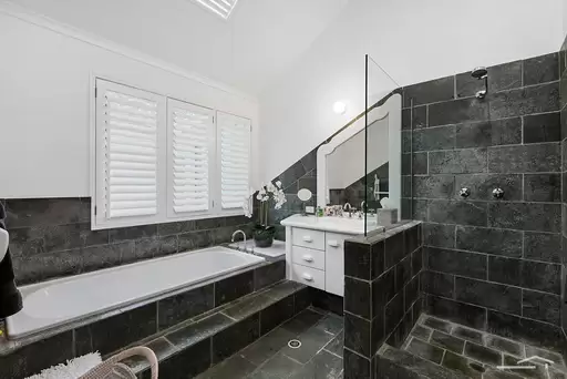 8 Duke Street, Sunshine Beach Sold by Ray White Noosa - image 25