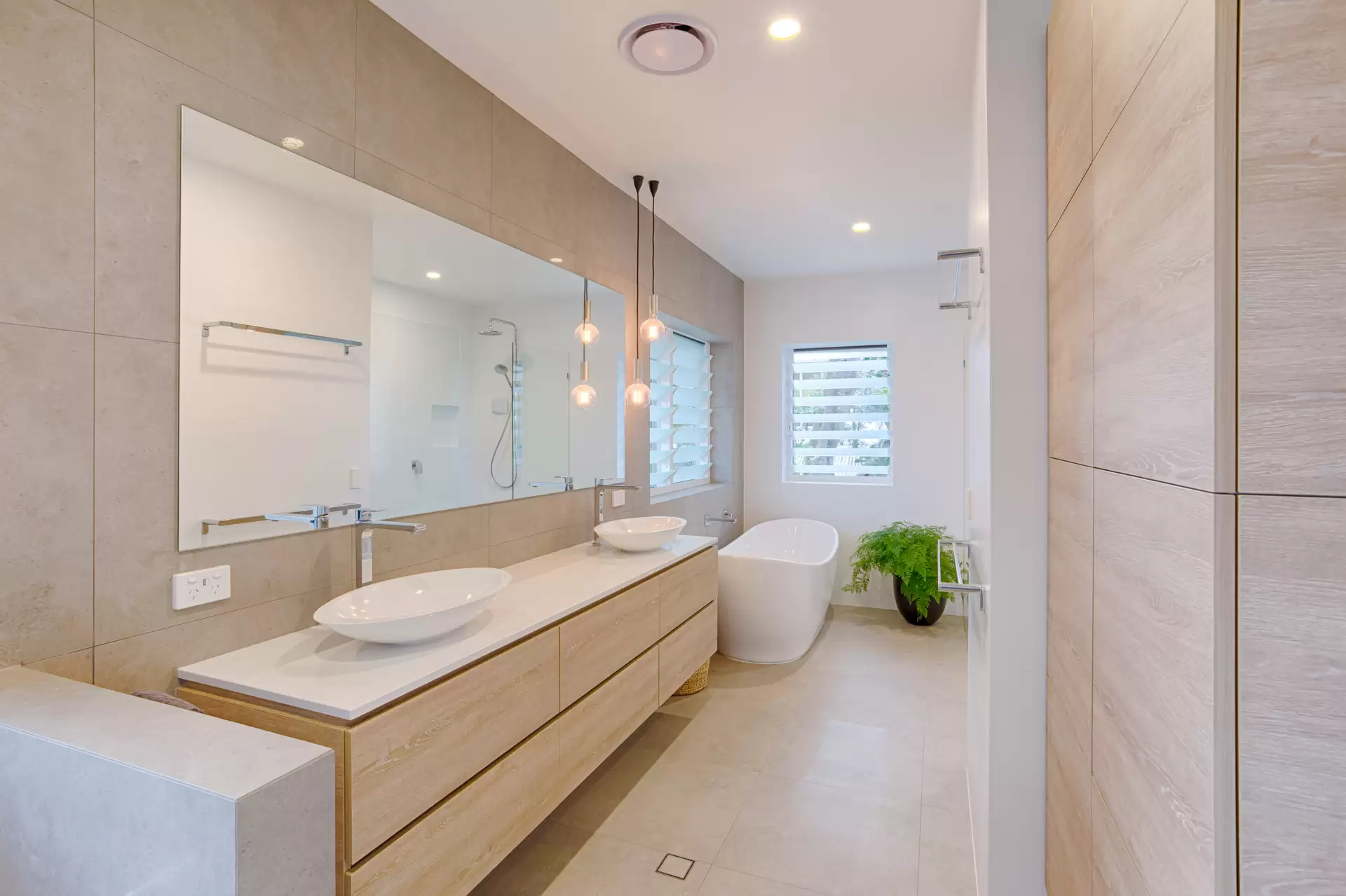 Photo #8: 48  Elanda Street, Sunshine Beach - Sold by Ray White Noosa