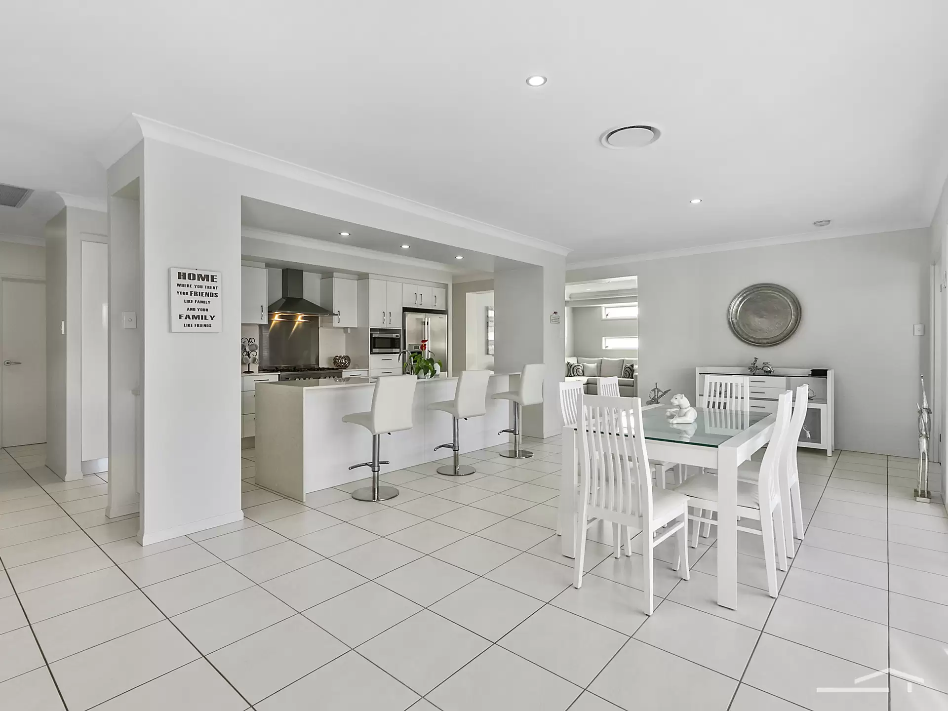 Photo #9: 35 Glen Abby Avenue, Peregian Springs - Sold by Ray White Noosa