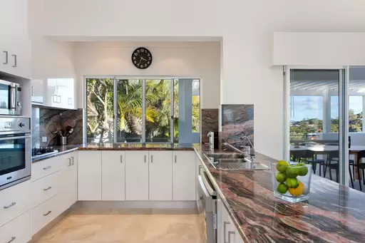 4 Kiamba Court, Sunshine Beach Sold by Ray White Noosa - image 8