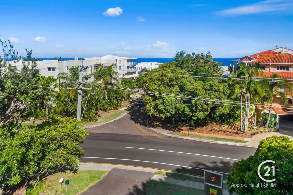 Photo #2: 1-2/3 Henderson Street, Sunshine Beach - Sold by Ray White Noosa