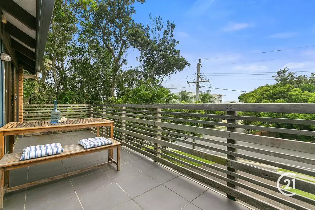 Photo #5: 1-2/3 Henderson Street, Sunshine Beach - Sold by Ray White Noosa
