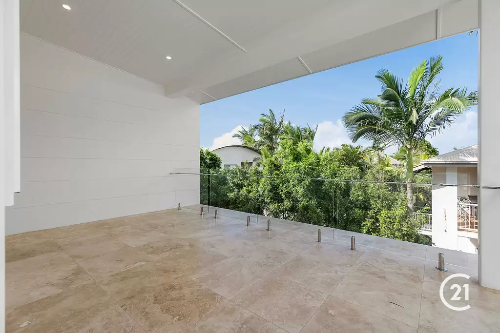 Photo #8: Penthouse  3/279 Gympie Terrace, Noosaville - Sold by Ray White Noosa