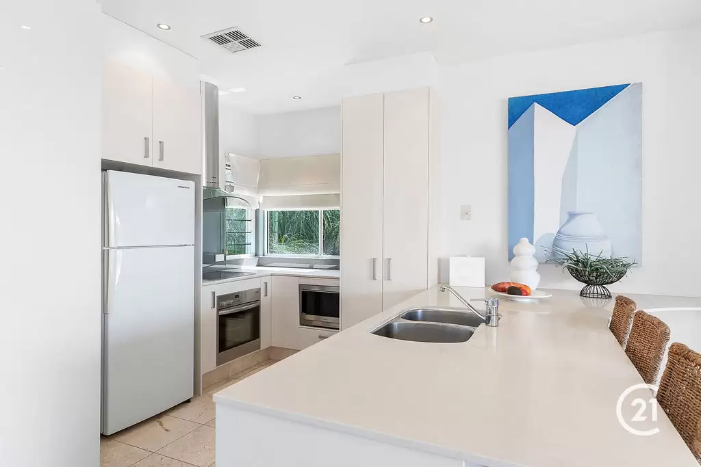 Photo #6: 7/1 Park Crescent, Sunshine Beach - Sold by Ray White Noosa