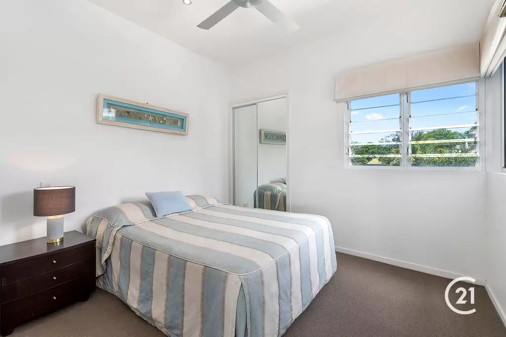 Photo #11: 7/1 Park Crescent, Sunshine Beach - Sold by Ray White Noosa