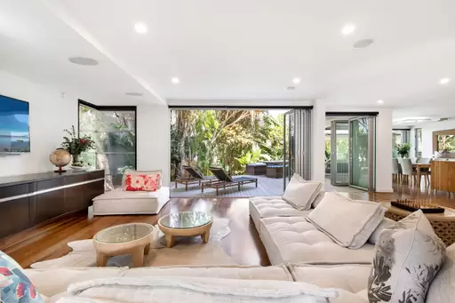 28 Dolphin Bay Drive, Sunshine Beach Sold by Ray White Noosa - image 7