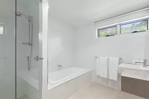 34 Netherby Rise, Sunrise Beach Sold by Ray White Noosa - image 18