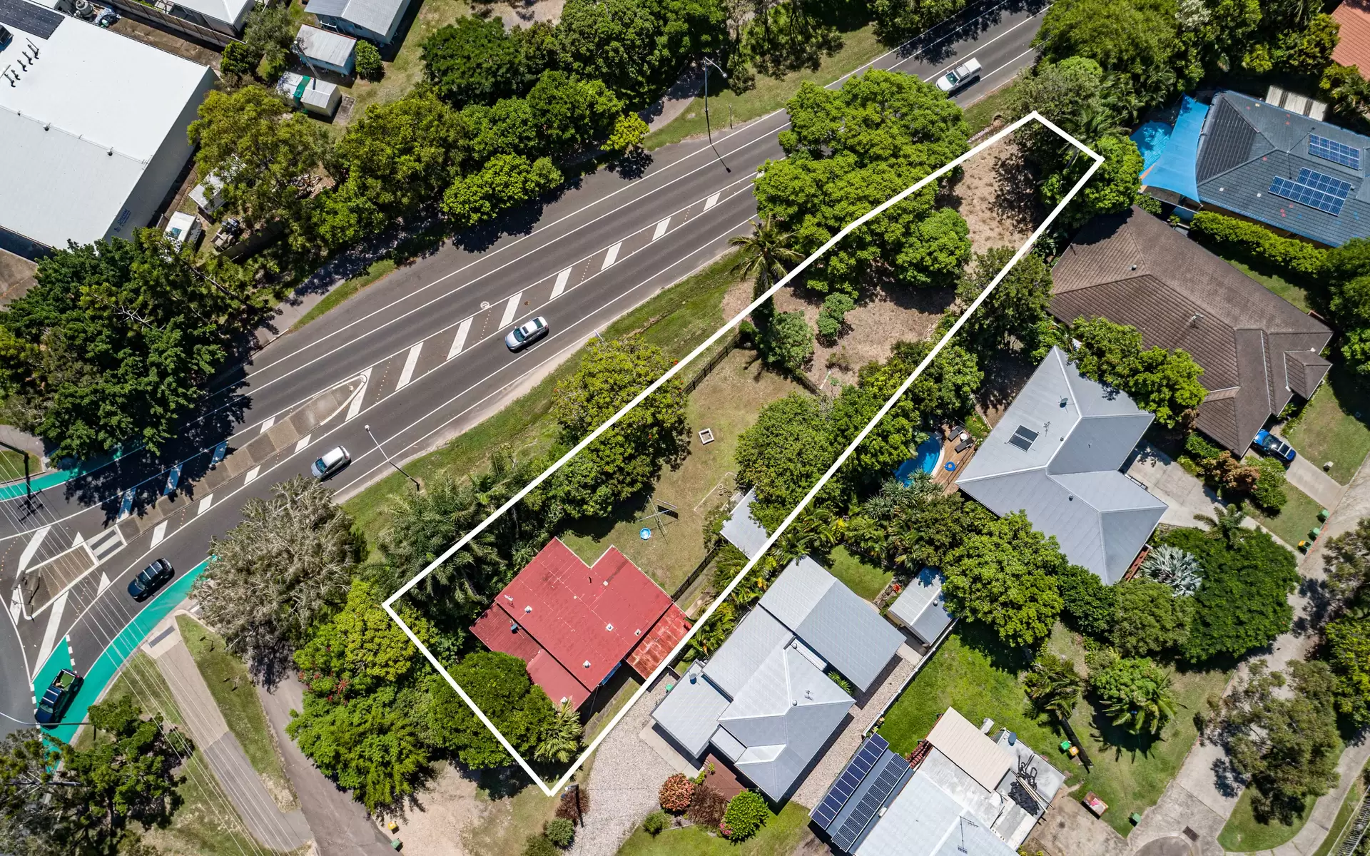 Photo #2: 35 Eumundi Noosa Road, Noosaville - Sold by Ray White Noosa