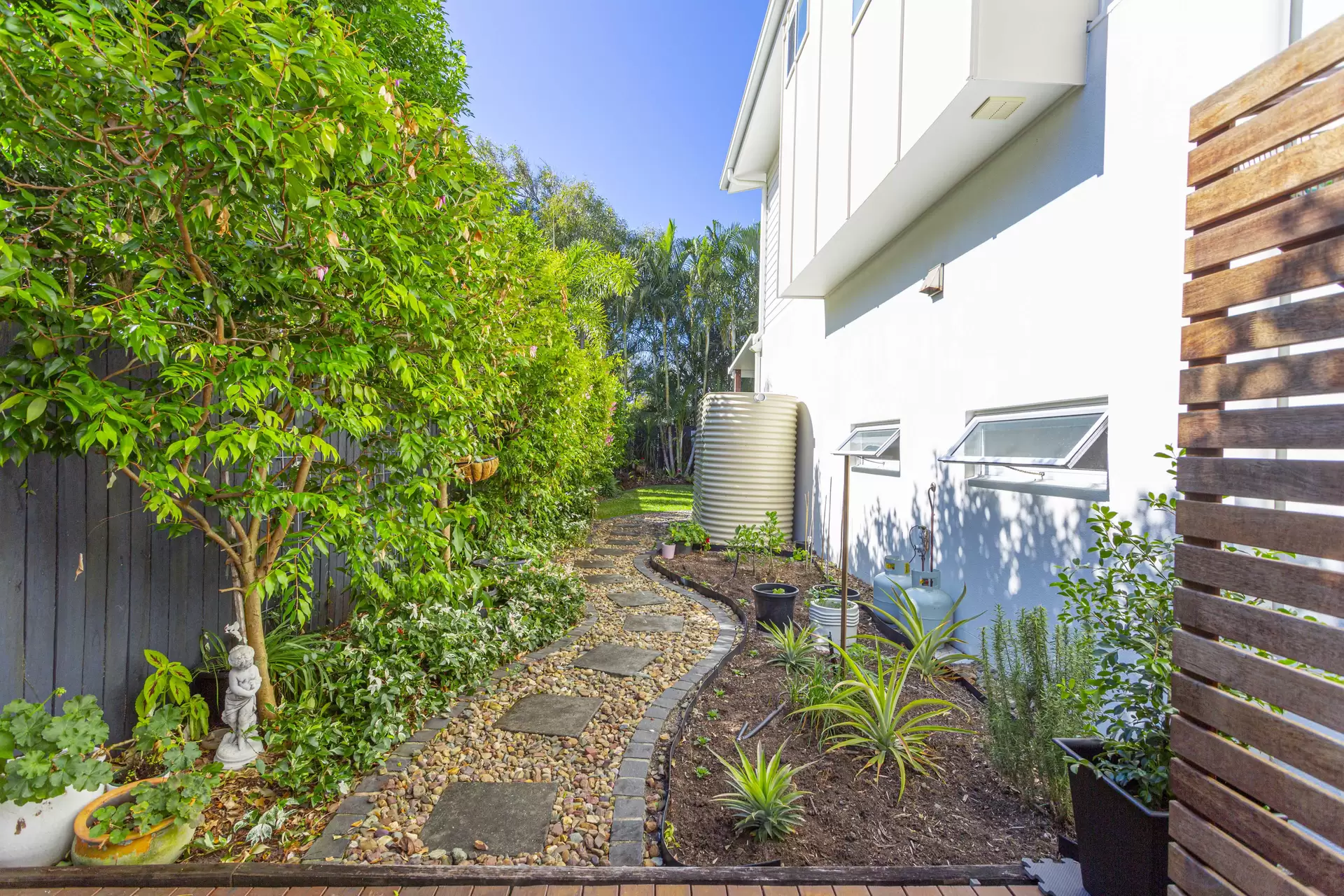 Photo #21: 46 Pacific Avenue, Sunshine Beach - Sold by Ray White Noosa