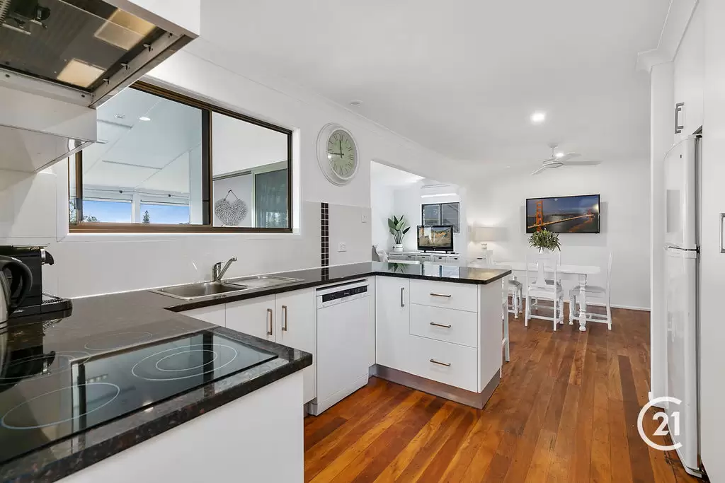 Photo #8: 18 Pelican Street, Peregian Beach - Sold by Ray White Noosa