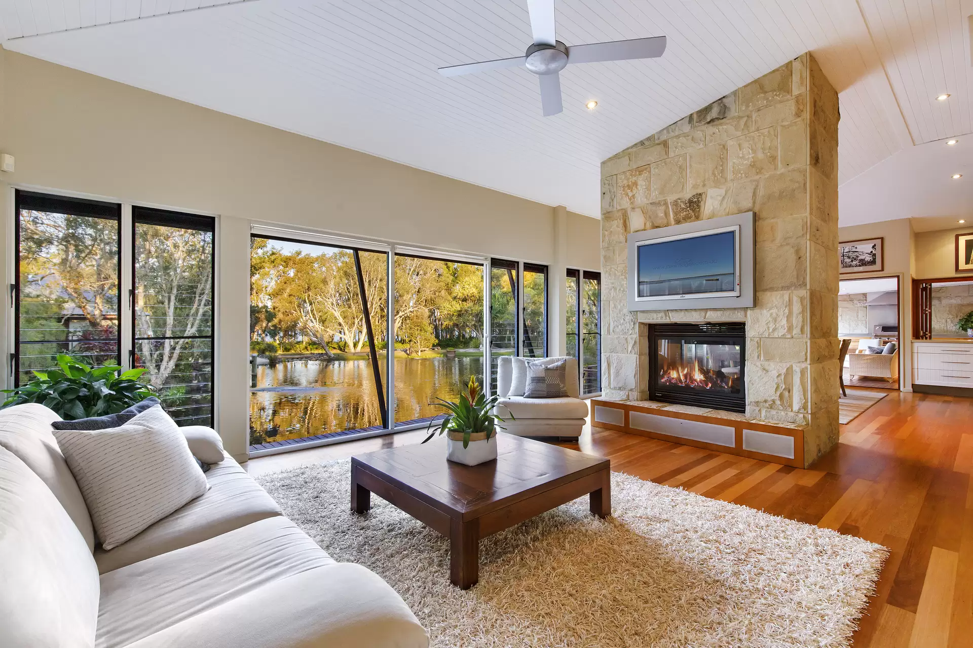 Photo #11: 1A Lake Weyba Drive, Weyba Downs - Sold by Ray White Noosa