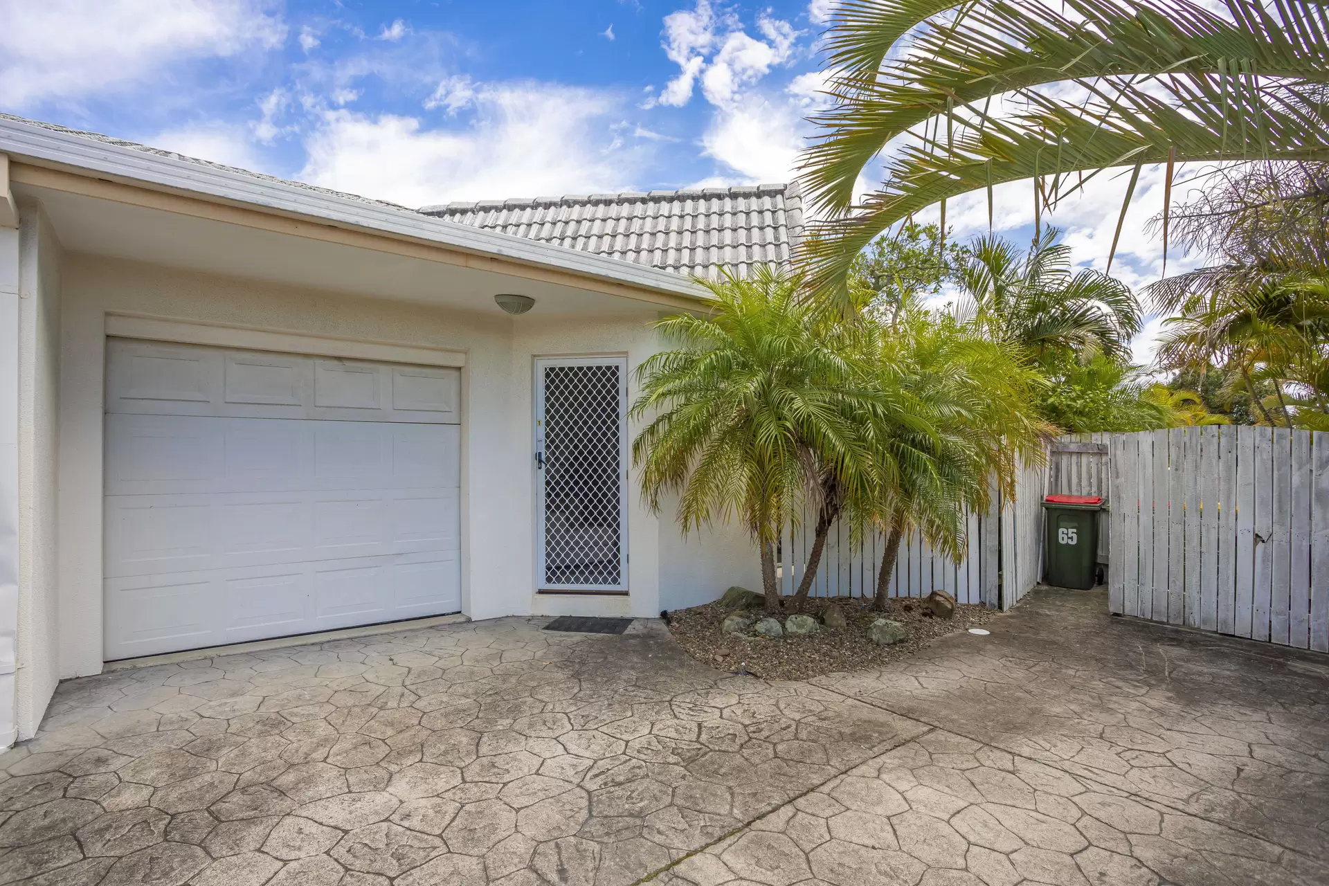 Photo #4: 1/65 Southern Cross Parade, Sunrise Beach - Sold by Ray White Noosa