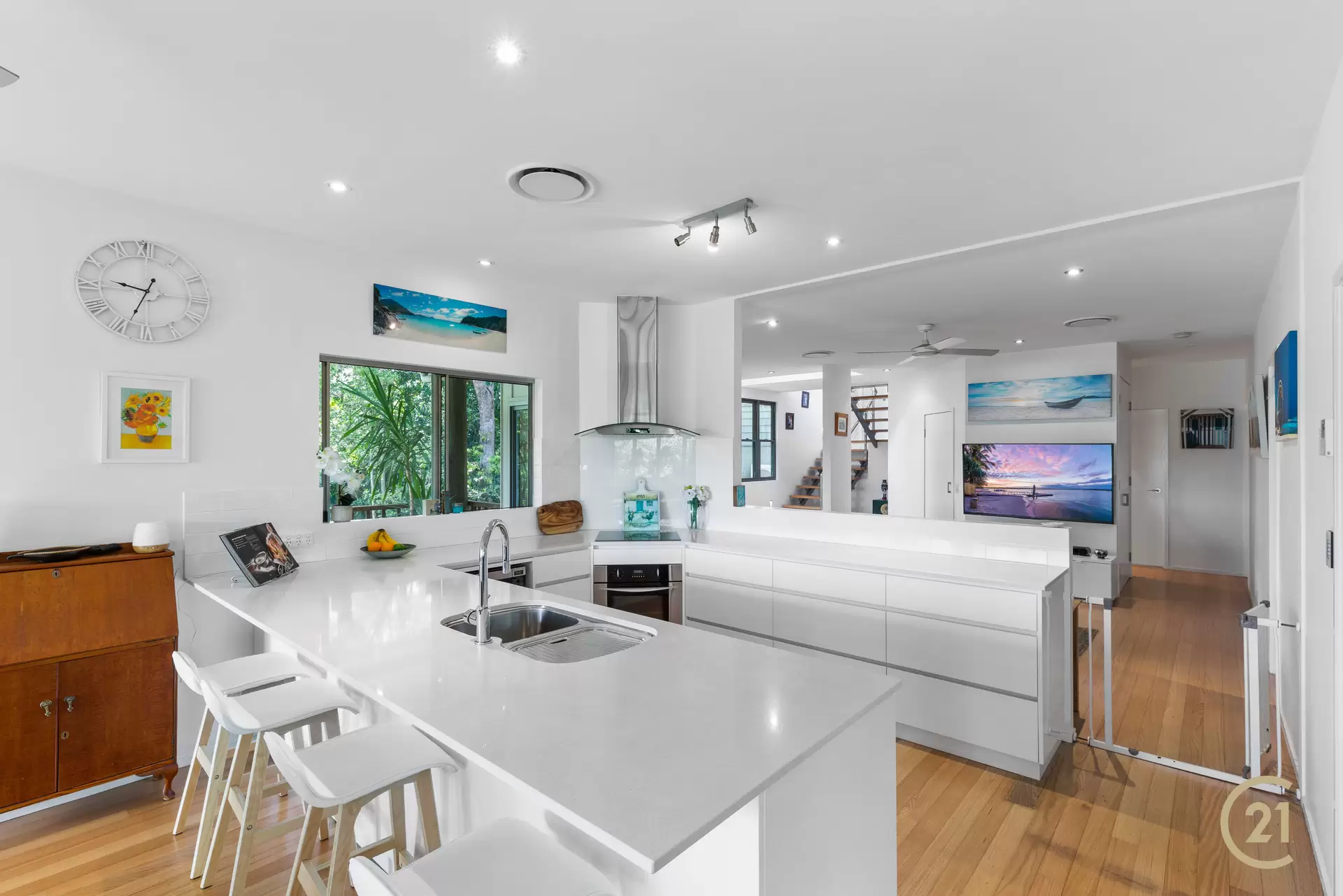 Photo #8: 26 Seafarer Court, Castaways Beach - Sold by Ray White Noosa