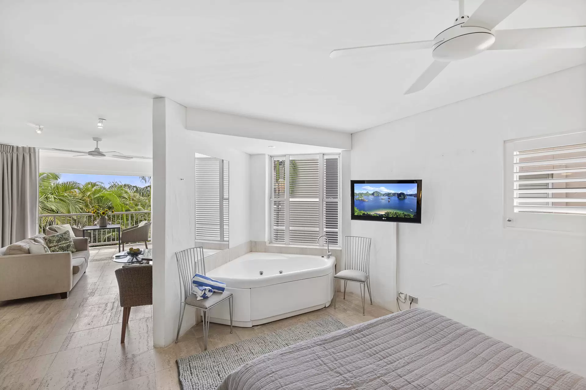 Photo #8: 302/16 Noosa Drive, Noosa Heads - Sold by Ray White Noosa