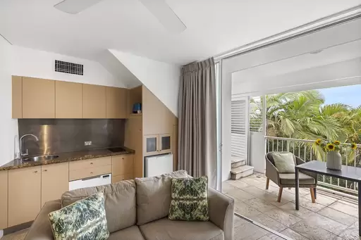 302/16 Noosa Drive, Noosa Heads Sold by Ray White Noosa - image 4