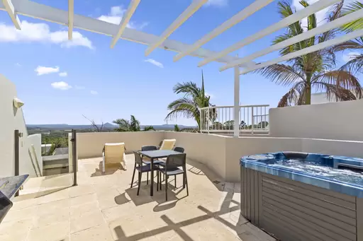 302/16 Noosa Drive, Noosa Heads Sold by Ray White Noosa - image 3