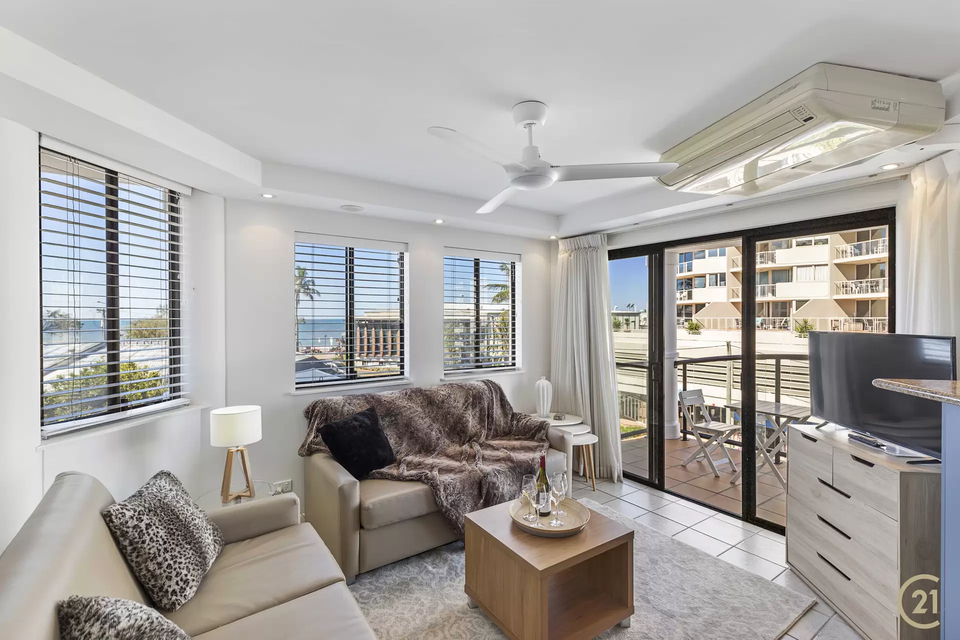 Photo #5: U13/14-16 River Esplanade, Mooloolaba - Sold by Ray White Noosa
