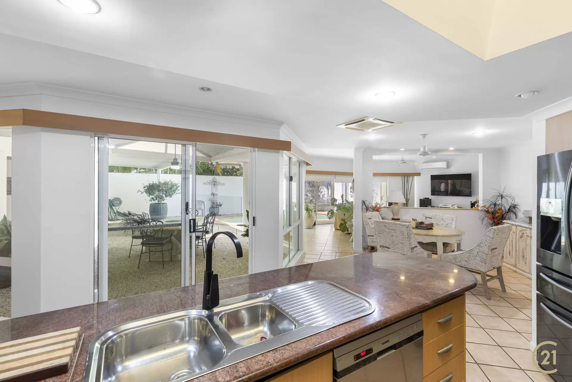 Photo #11: 122 Shorehaven Drive, Noosaville - Sold by Ray White Noosa