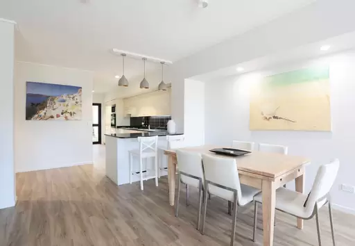 2/2 Orealla Crescent, Sunrise Beach Sold by Ray White Noosa - image 3