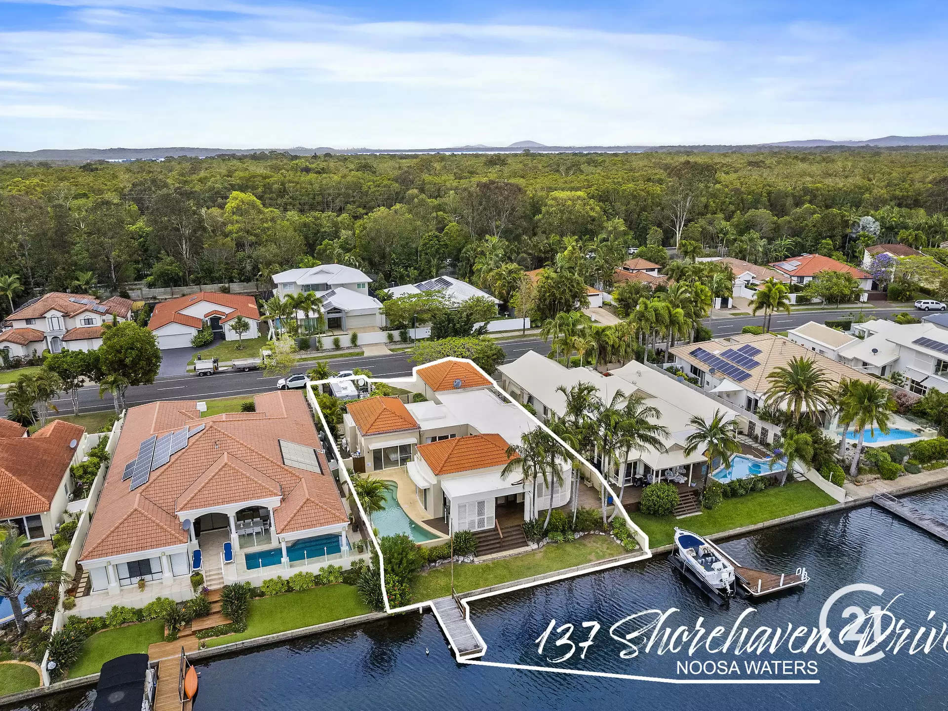 Photo #4: 137 Shorehaven Drive, Noosa Waters - Sold by Ray White Noosa