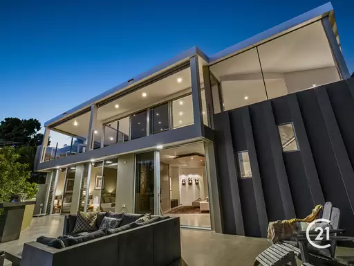11 Mainsails Square, Noosa Heads Sold by Ray White Noosa - image 2